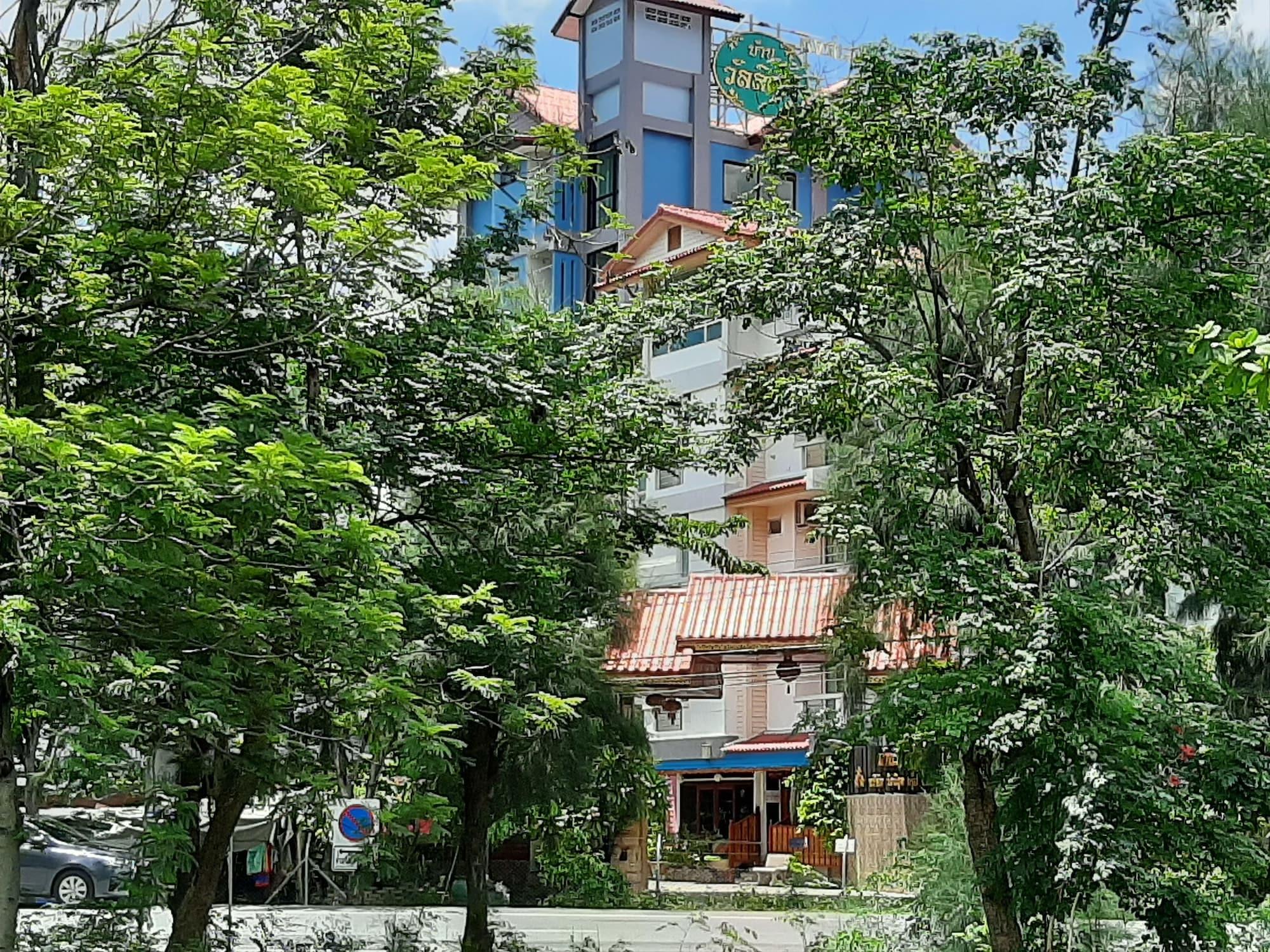 Vanlisut Hotel Ngamwongwan Нонтабури Екстериор снимка